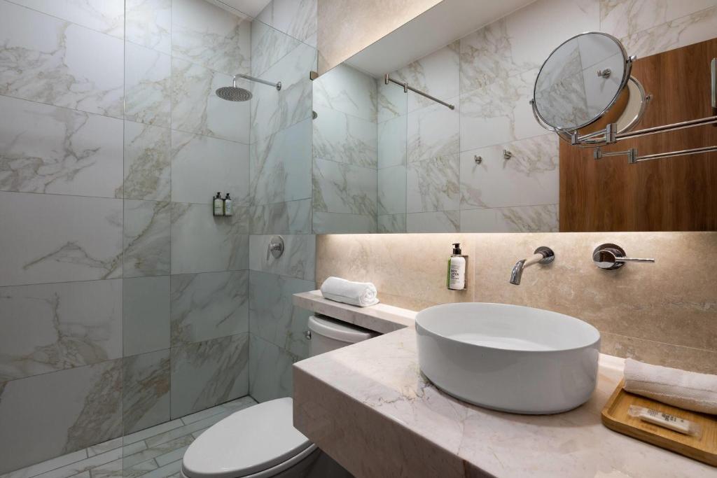 TRYP By Wyndham Ciudad Guzmán UTTSA photo 3