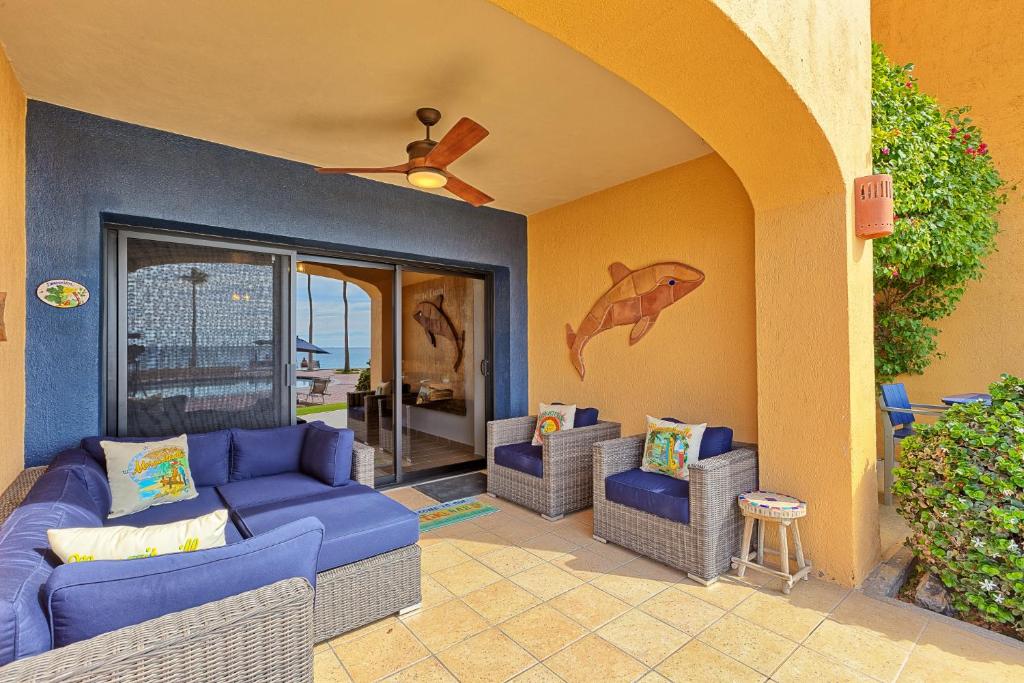 Ground Floor 2BR Beachfront - Steps to Pool - Princesa E104 - BeachBumCondos photo 2
