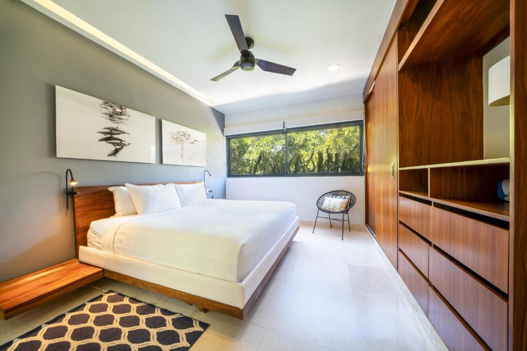 2 BR Condo with Rooftop Pool - Terrazas Condos photo 2