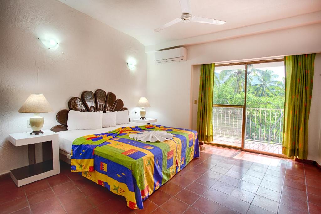 Suites Plaza del Rio - Family Hotel Malecón Centro photo 2