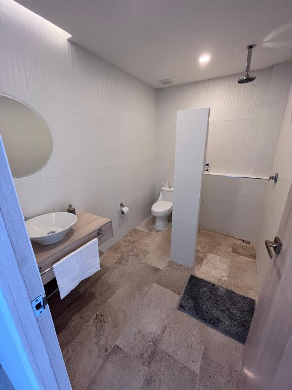 Beautiful apartment Top location! photo 3