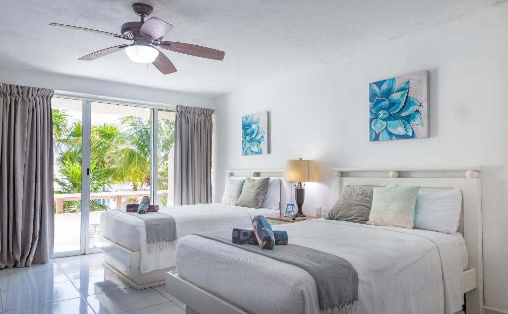 1209 Beautiful Beach Studio on Hotel Zone photo 2