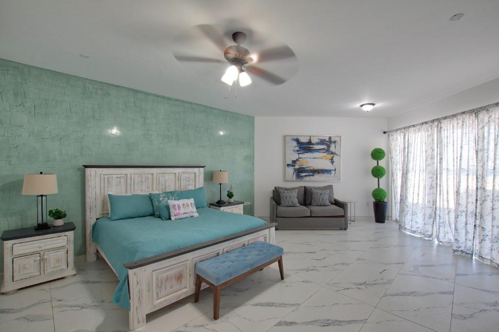 Spectacular Beachfront 5 bedroom Home V13 Playa Azul Resort photo 2