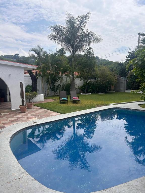 Casa con alberca de Don Vico — photo 1