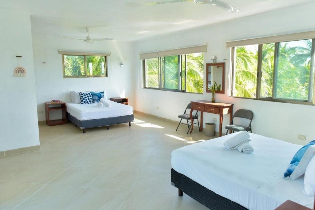 Telchac Beach House photo 2
