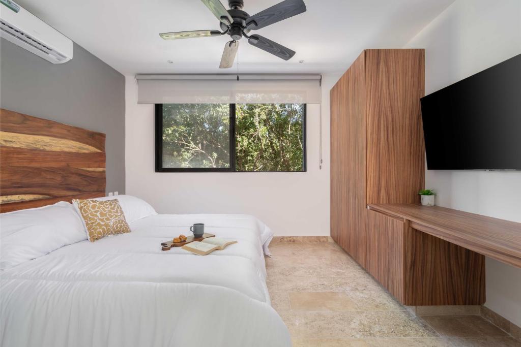 2 BD with Private Plunge Pool and Terrace photo 2