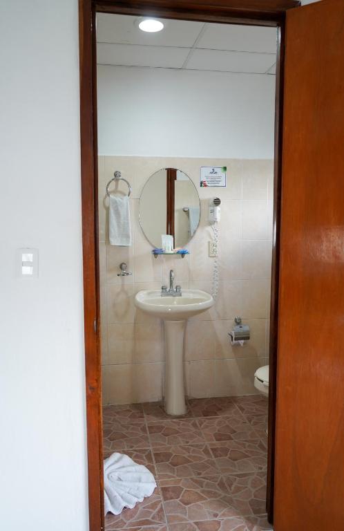 Hotel & Suites Arges - Centro Chetumal photo 3