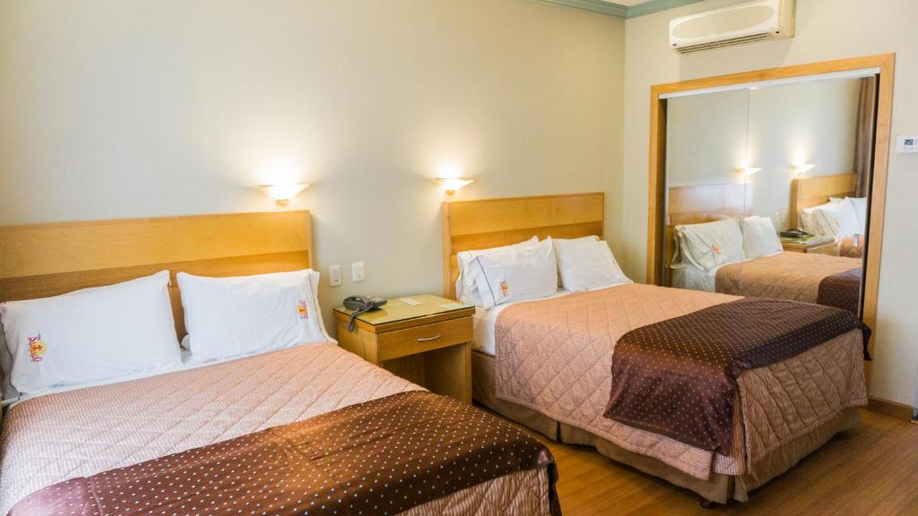 Hotel Santiago Plaza photo 2