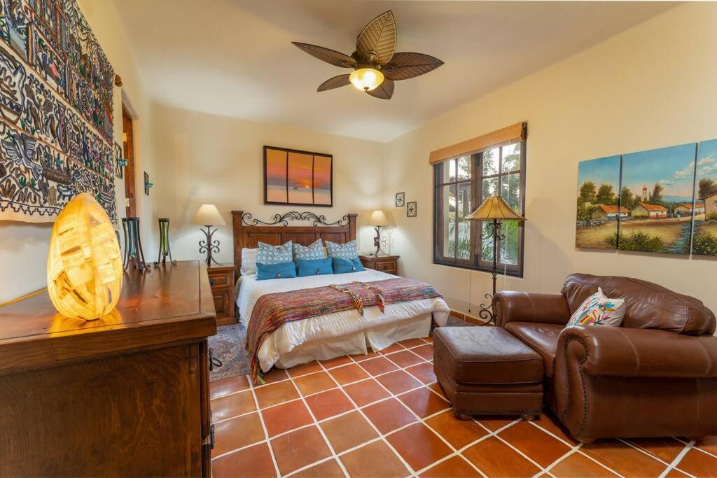 Wonderful 3 Bedrooms & 3 Bathrooms Home photo 2