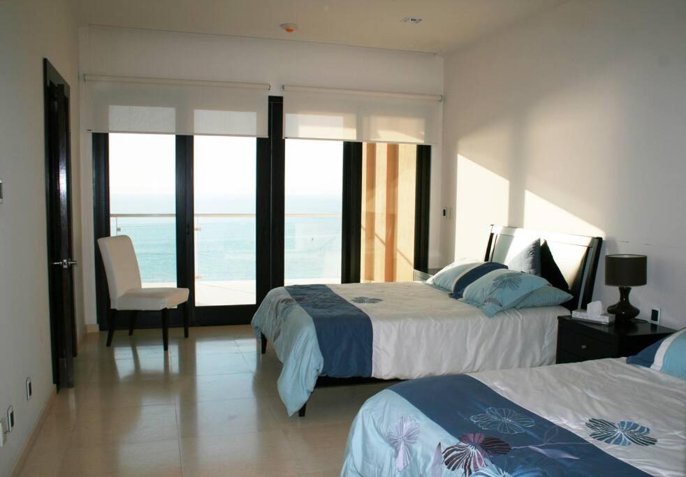Three Bedroom Oceanview-VISTAMAR in Puerta Cortés Residences photo 2