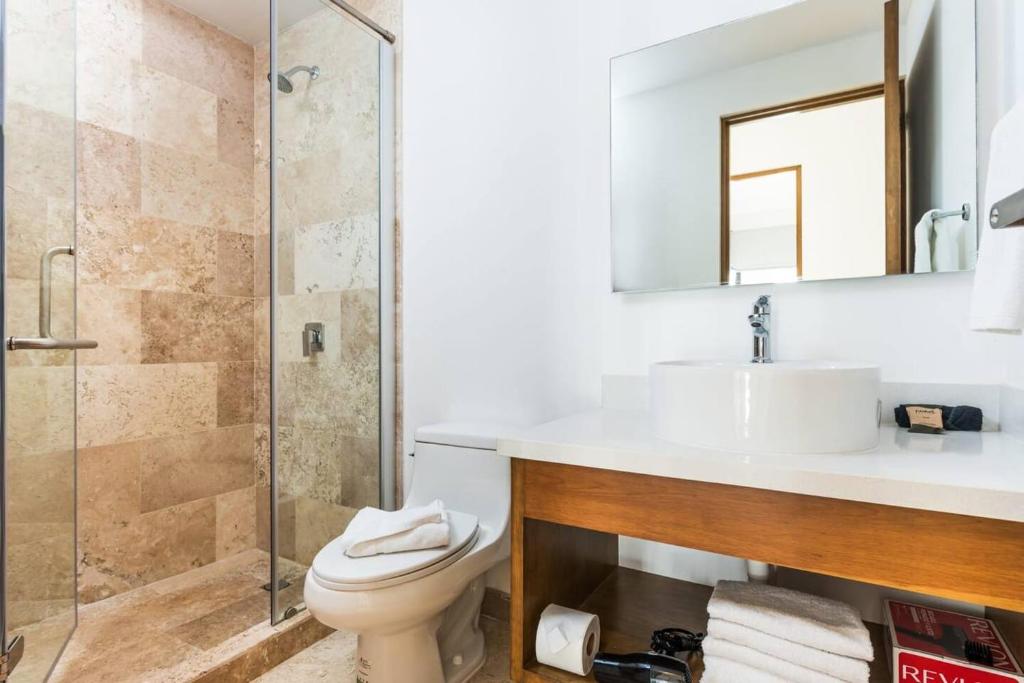 1BR in top location photo 3