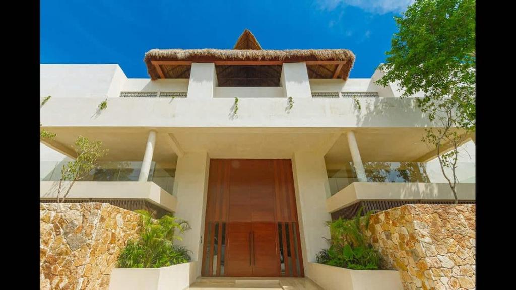 Stunning 2 Bedroom Apartment at Condo with Best Tulum Infinity and Jacuzzi by Waves Management photo 3
