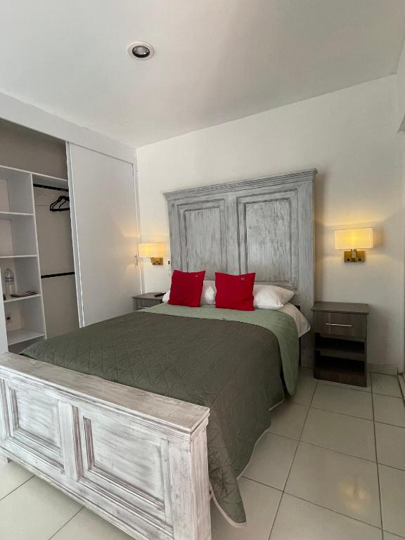 12 VENATOR House Boutique photo 2