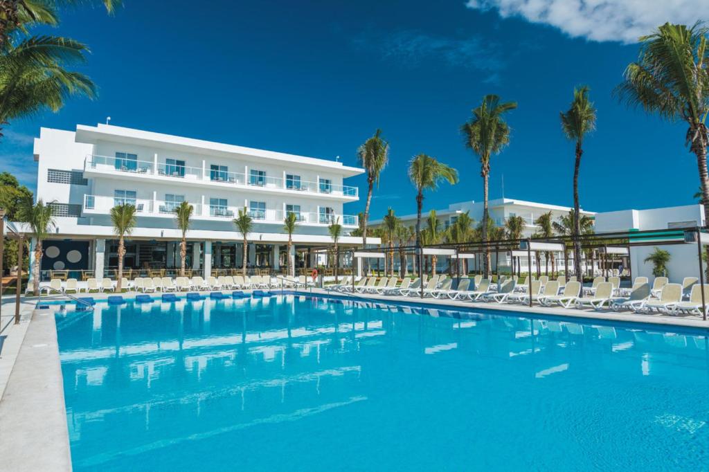 Riu Playacar - All Inclusive photo 2