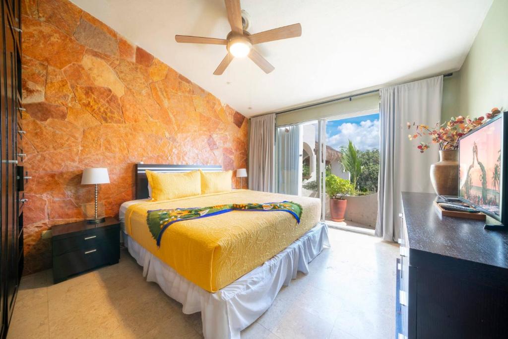 Spacious 2 BR Condo in Playacar II - At Rosa Blanca Condos - Sueño photo 3