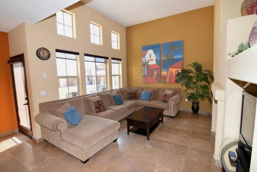 Super close to the beach house for rent in San Felipe - FREE WiFi + Golf Pass — photo 1