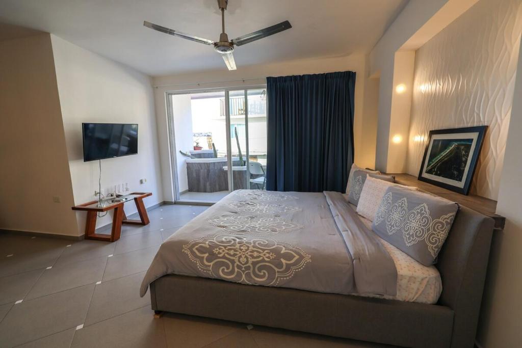 Studio with Terrace Cozumel Downtown photo 2