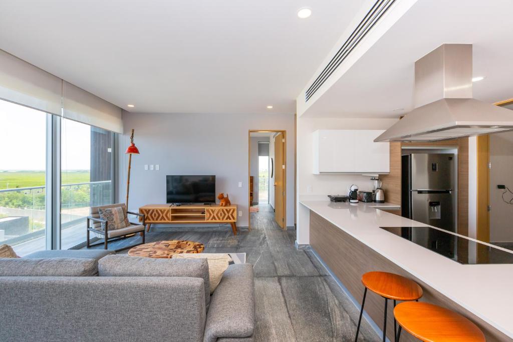 Ocean view condo - Beach — photo 1