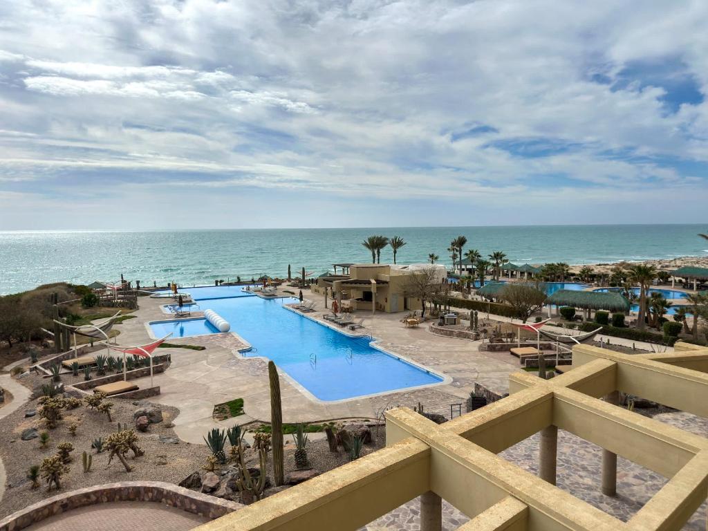 The Beachfront Oasis photo 2