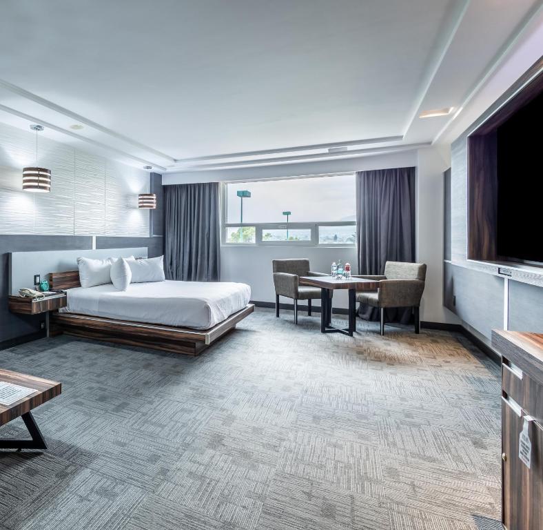 Suites Inn la Muralla Hotel & Spa photo 2