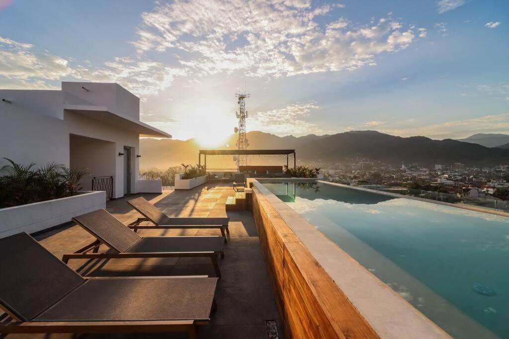 Torre Catalina. Ultra-Modern Versalles Getaway — photo 1