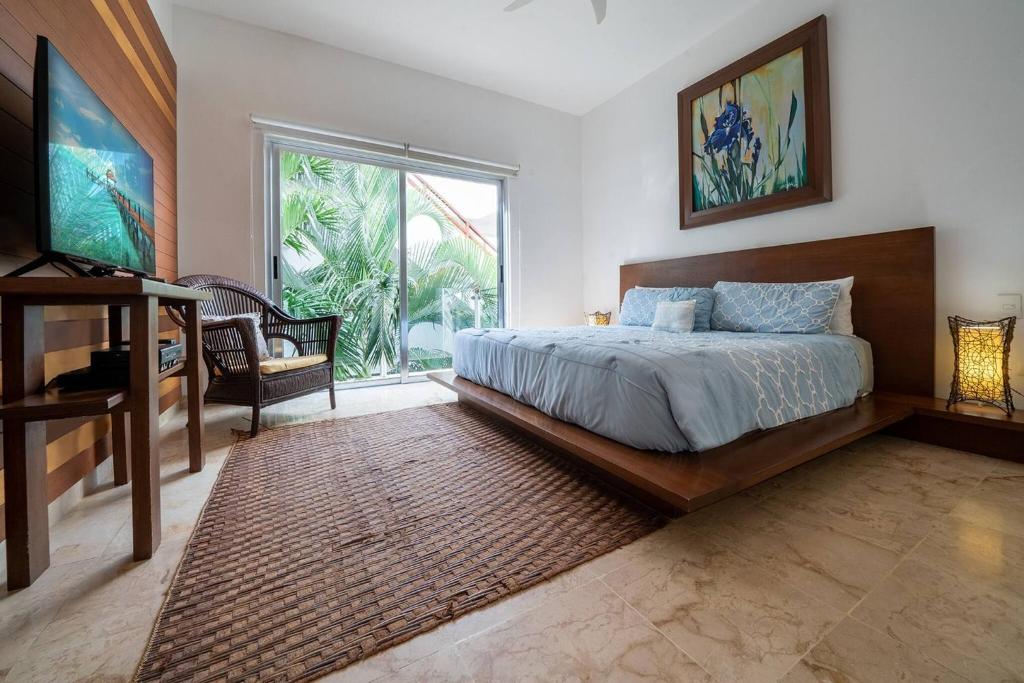 Penthouse Turquesa - Beachside - At Casa del Mar Condos photo 3