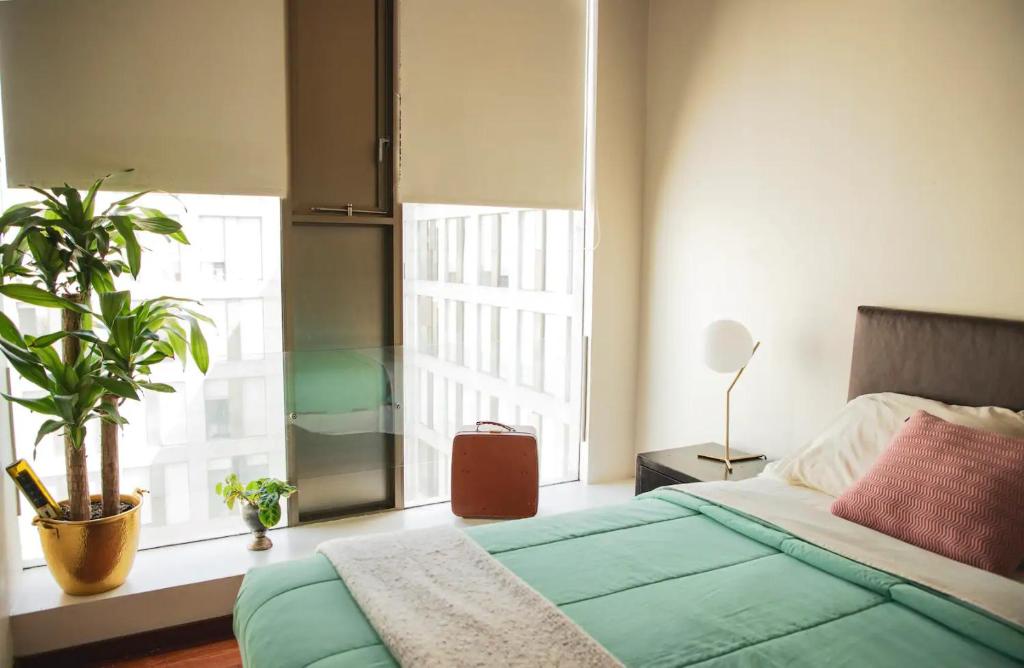 1312 Premier private apartment four guests downtown photo 2