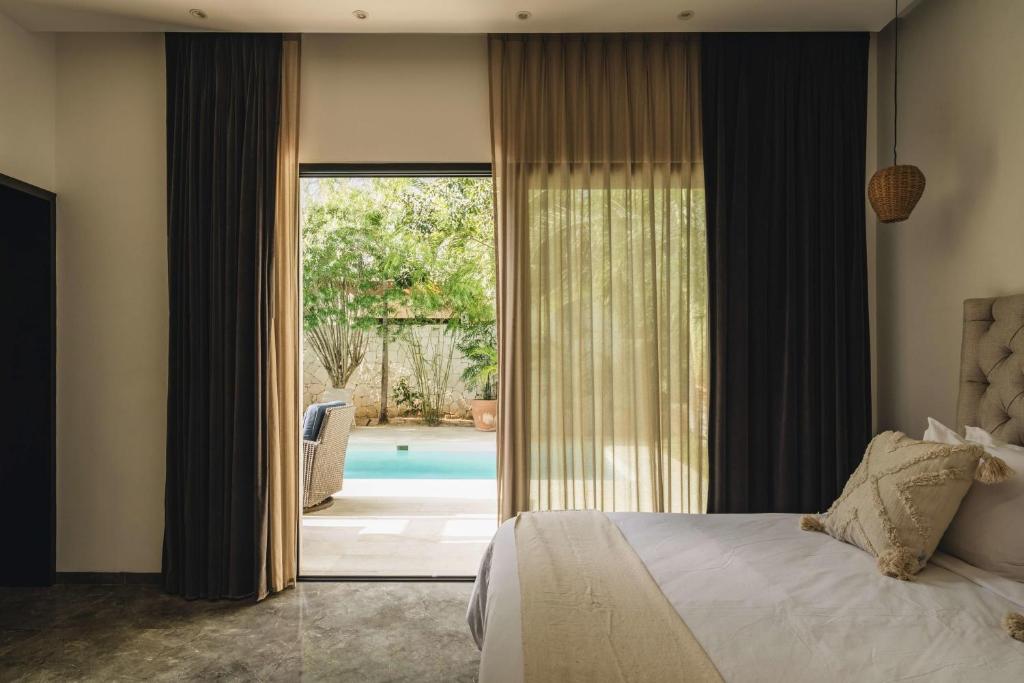 Elegant Villa Stay Gated Place Full Concierge photo 2