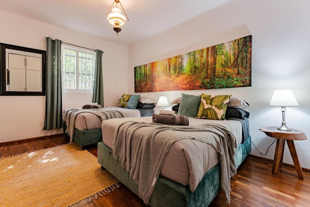 Large Group-Friendly Home with Stunning Rooftop — photo 1