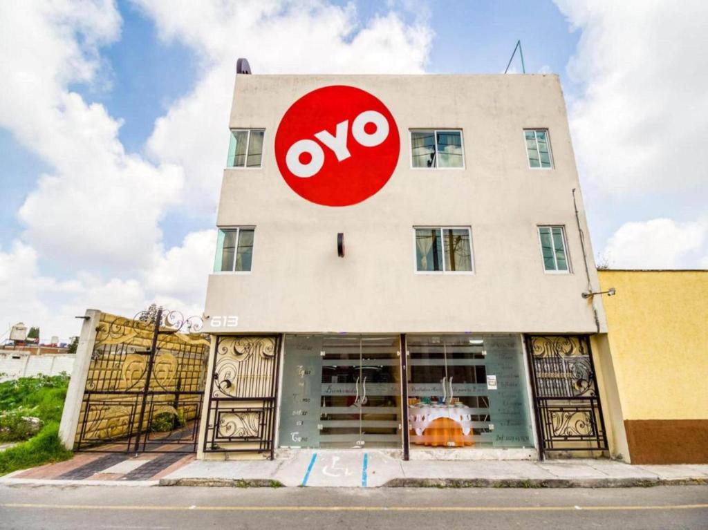 OYO Hotel Familiar Tollan Cholula photo 2