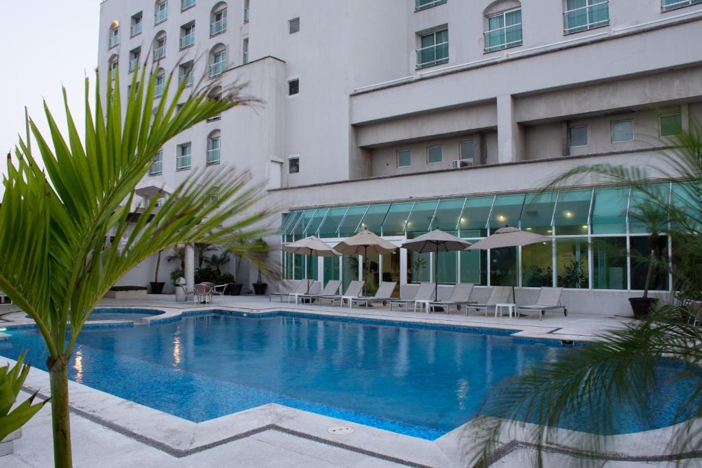 Rivoli Select Hotel — photo 1