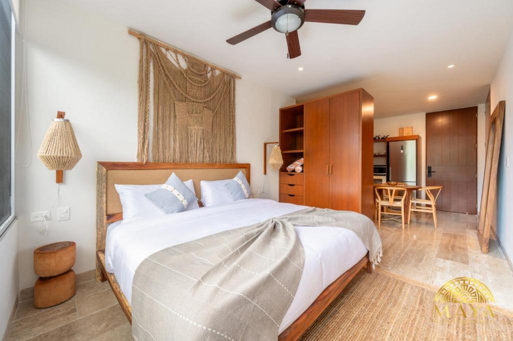NHOA 306B Lux 1BR Condo Top Jungle View Aldea Zama — photo 1