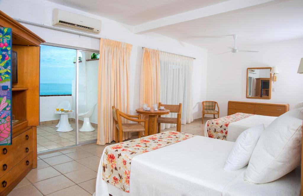 Tropicana Hotel Puerto Vallarta photo 2