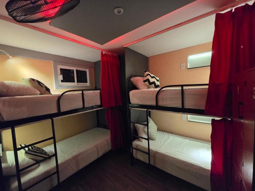 Spartacus hostel boutique for men photo 2