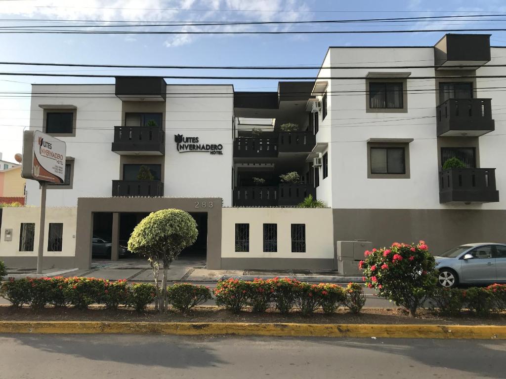 Invernadero Inn — photo 1