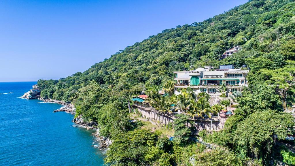 Puerto Vallarta South Shore Luxury Suites — photo 1