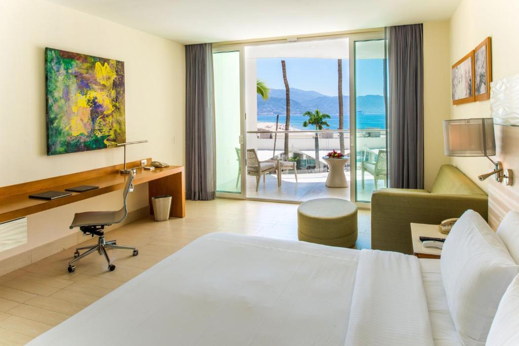 Krystal Grand Puerto Vallarta - All Inclusive photo 2