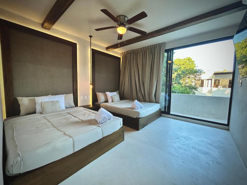 Stunning Villa in the heart of La Veleta photo 2