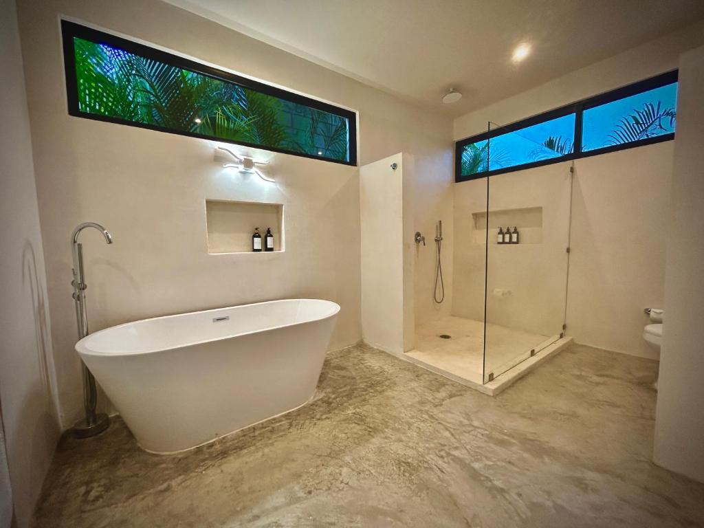 Stunning Villa in the heart of La Veleta photo 3