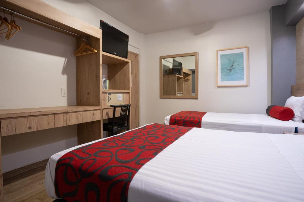 Hotel Roble photo 2