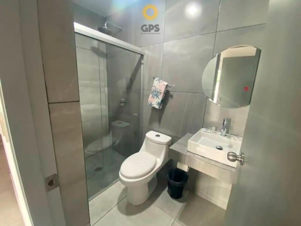 hermoso depa con vista a la marina by G P S rentas photo 3