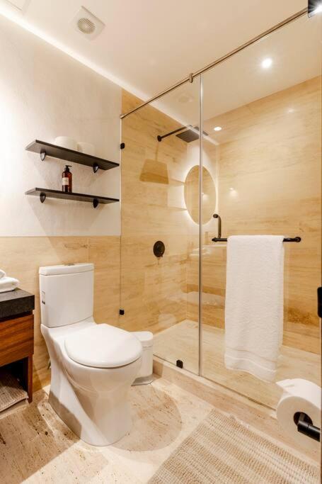 Stunning Oceanview Condo photo 3