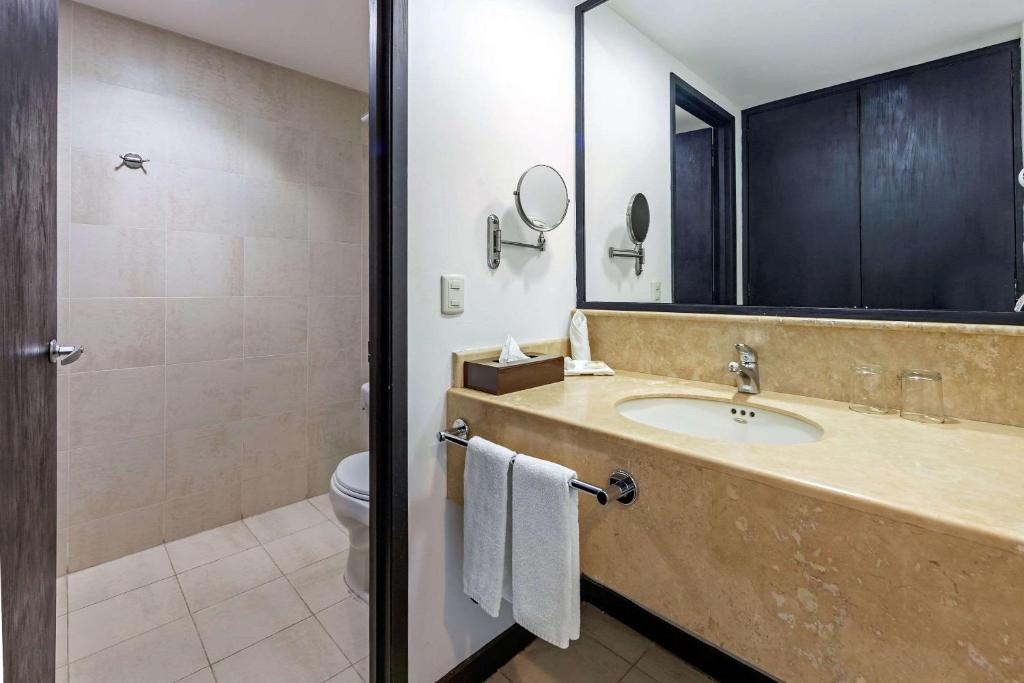 Comfort Inn Morelia photo 3