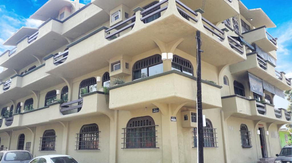 Solimar Inn Suites — photo 1