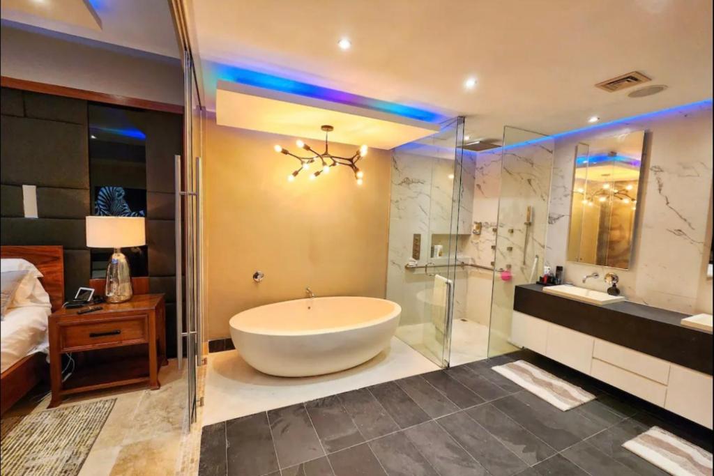 THE BEST OF LUXURY AND THE BEST SEA/SUNSET VIEWS photo 3