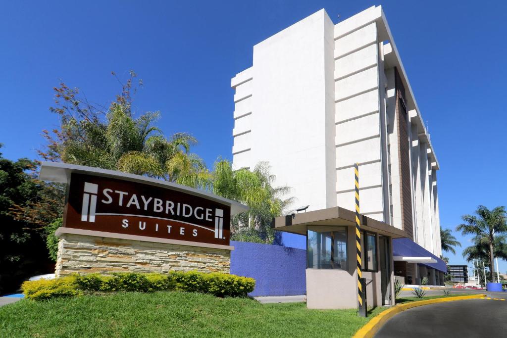 Staybridge Suites Guadalajara Expo by IHG — photo 1