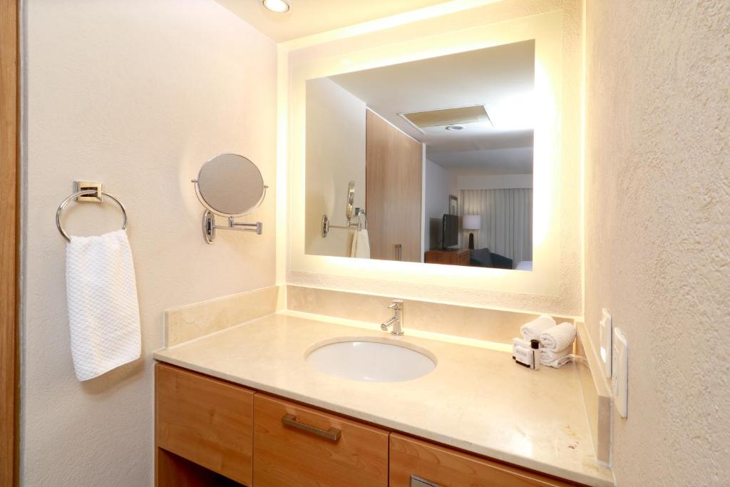 Staybridge Suites Guadalajara Expo by IHG photo 3