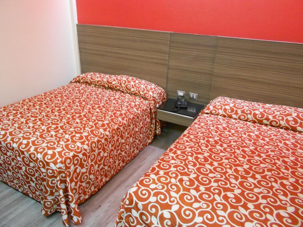 Hotel Dharma photo 2