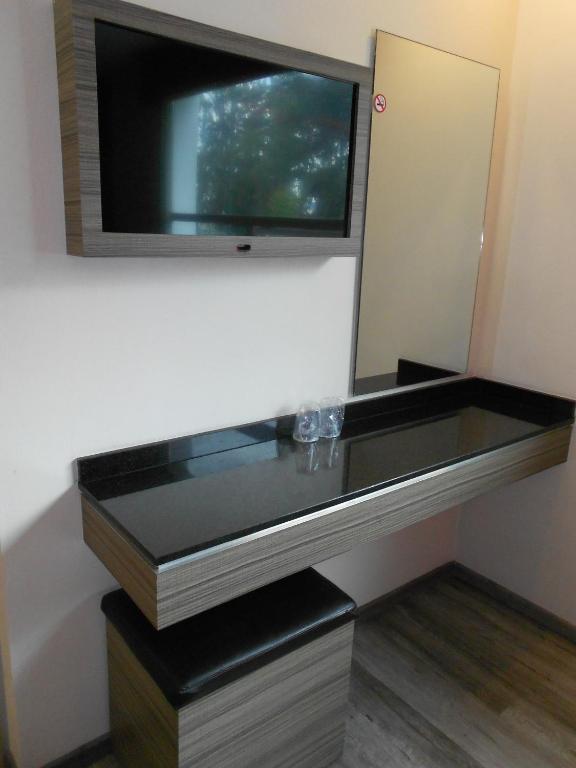 Hotel Dharma photo 3