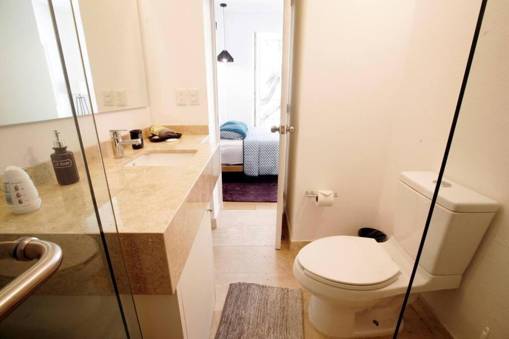 Near Templo Mayor Smart TV Rooftop photo 3